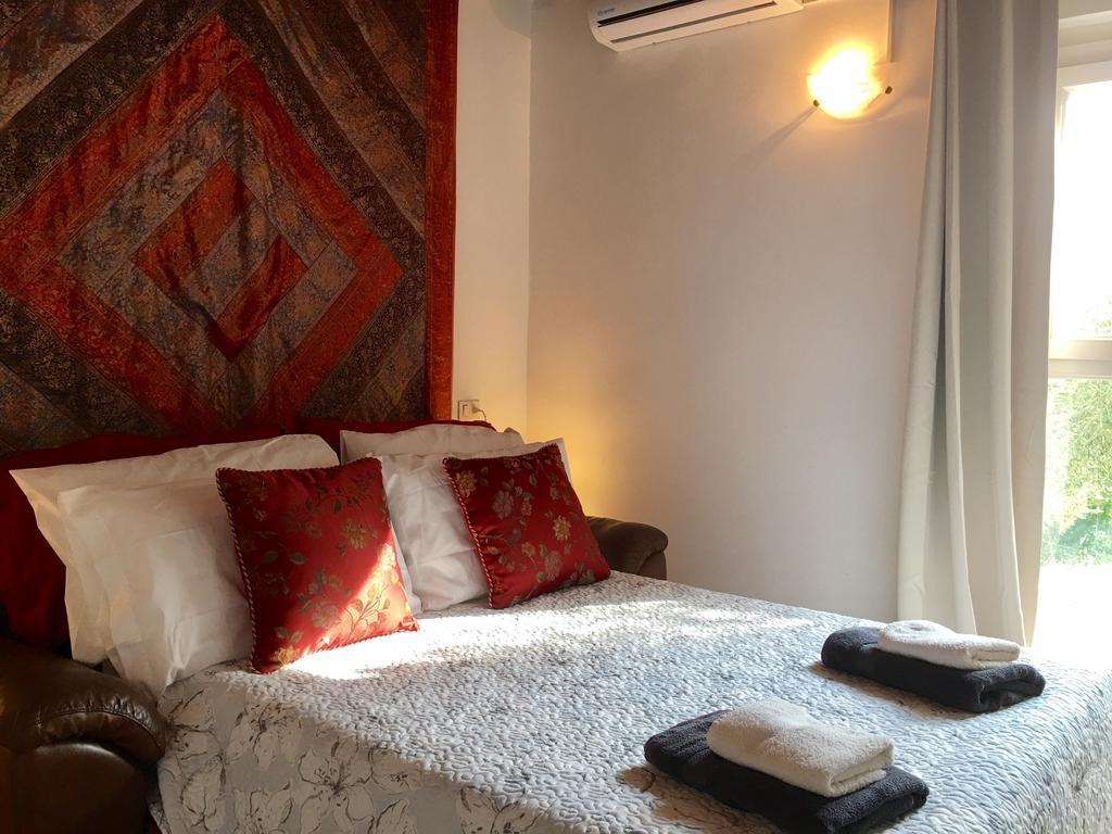 Assisi Villa Randr San Vitale Room photo